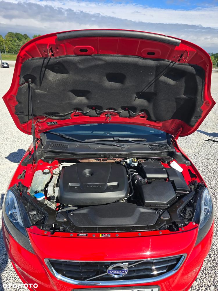 Volvo V40 T2 Drive-E Momentum - 27