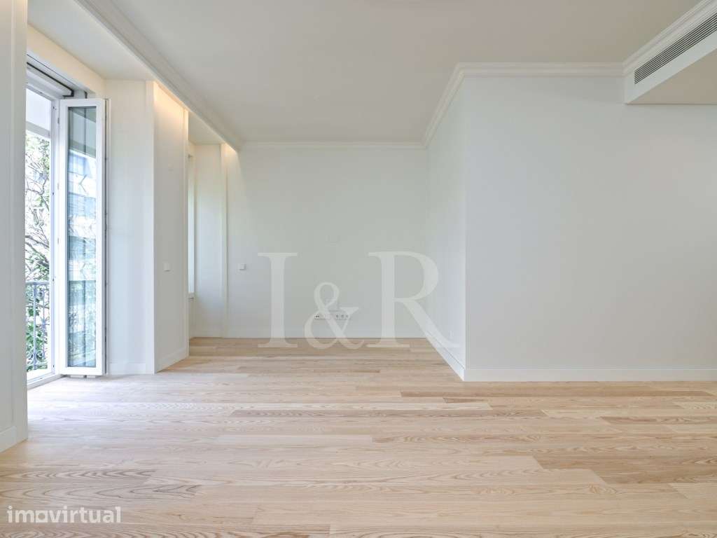 Apartamento T2 com varandas, junto ao Marquês Pombal, Lisboa - Grande imagem: 4/37