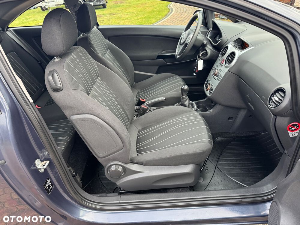 Opel Corsa - 25
