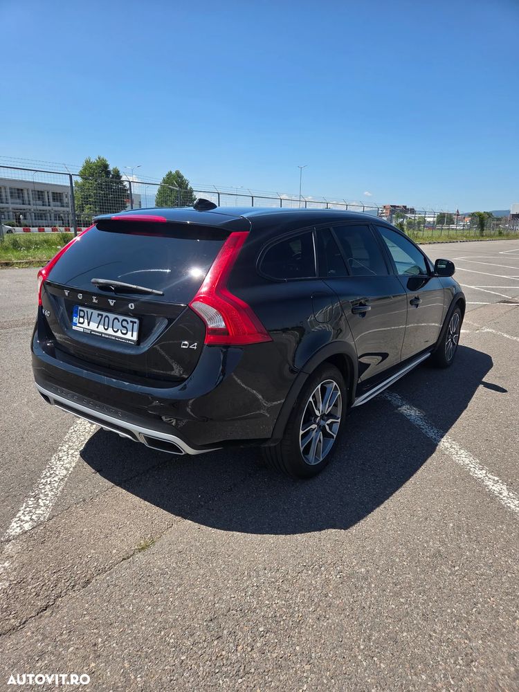 Volvo V60 D4 Summum - 5