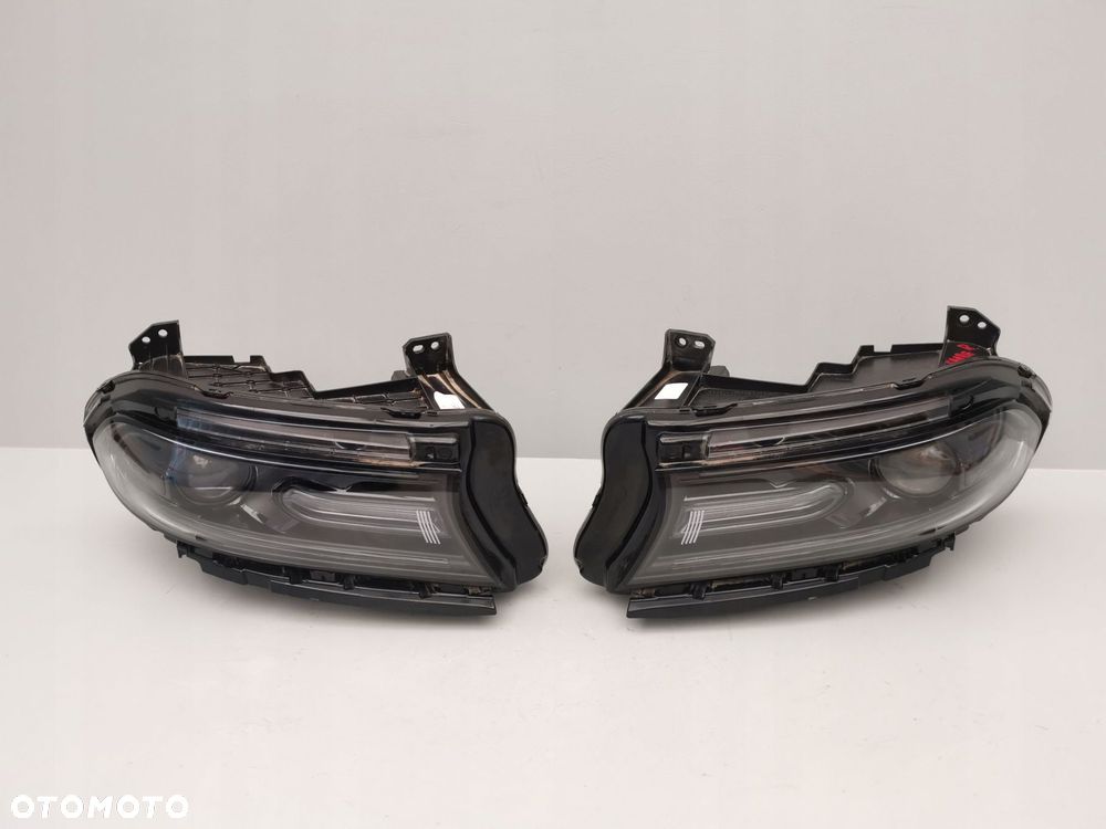 DODGE CHARGER VII LIFT SXT 19R USA LAMPY PRZÓD LEWA PRAWA KOMPLET - 1
