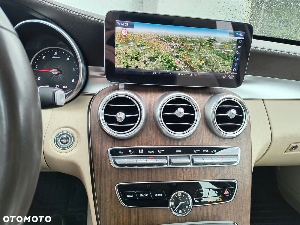 Mercedes-Benz Klasa C 220 d 9G-TRONIC Exclusive - 16