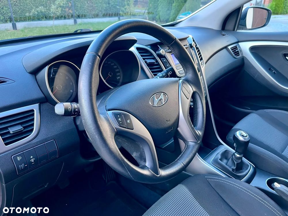 Hyundai i30 1.4 Classic + - 8