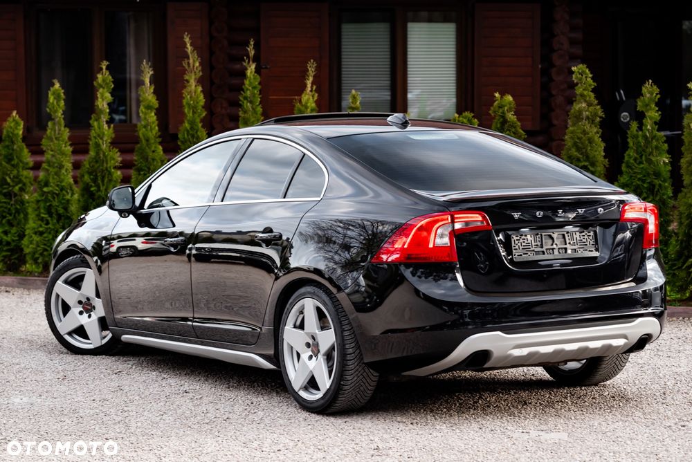 Volvo S60 D5 AWD Geartronic RDesign - 10