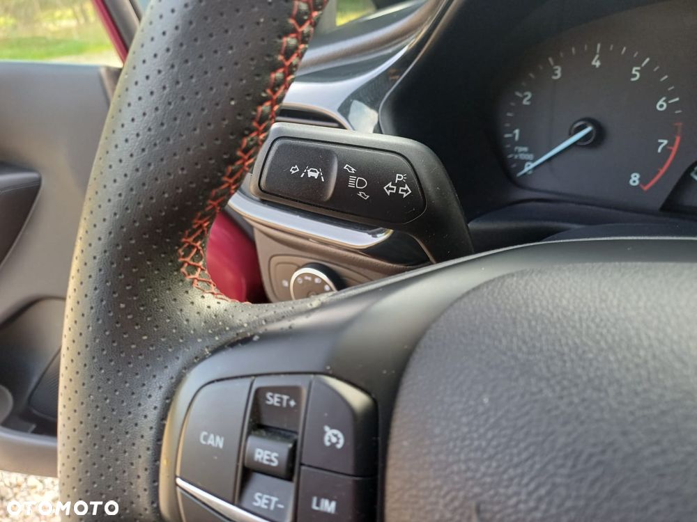 Ford Fiesta 1.0 EcoBoost Hybrid S&S ST-LINE - 10