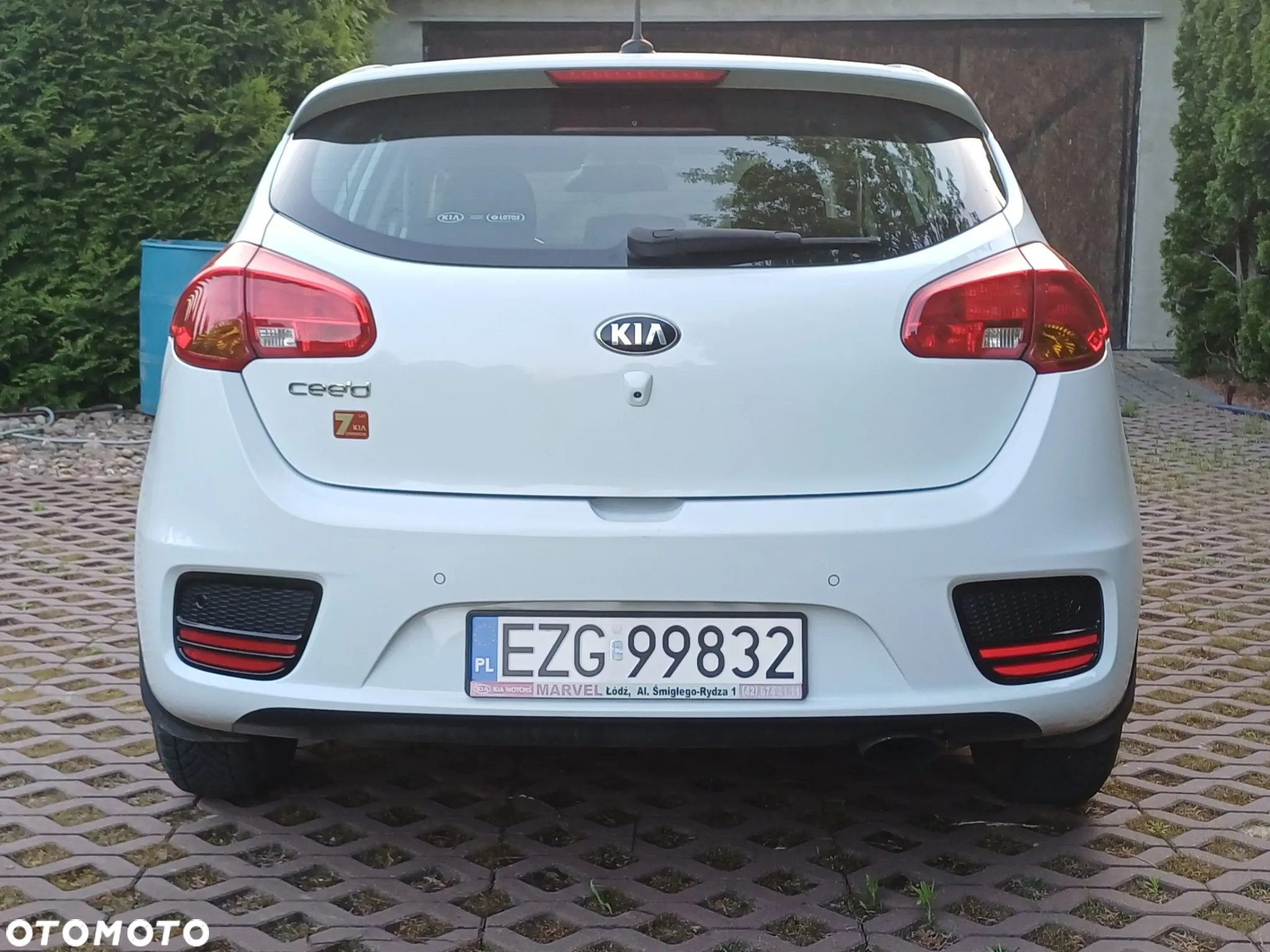 Kia Ceed - 9