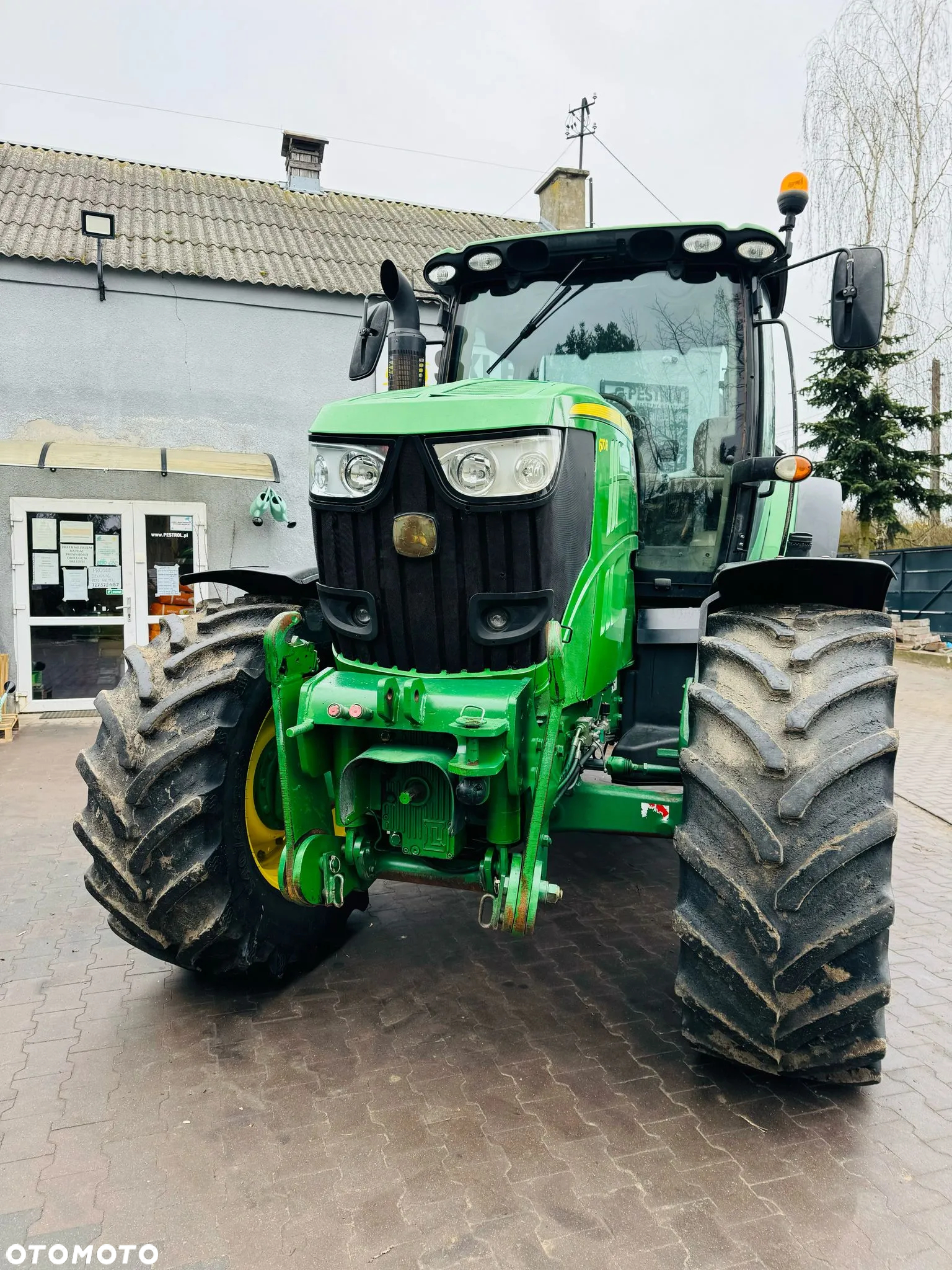 John Deere 6170R - 6