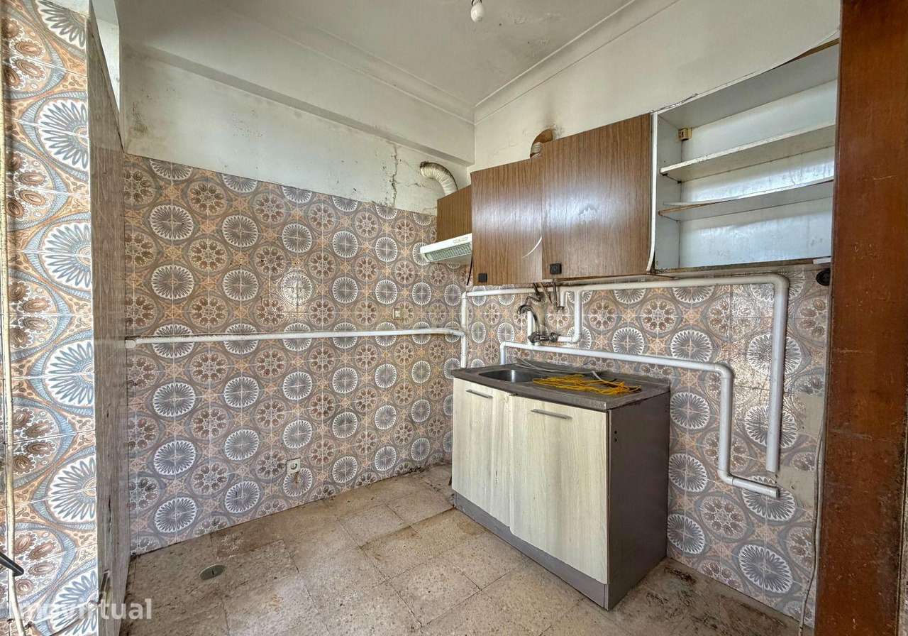 APARTAMENTO 3 ASSOALHADAS LARANJEIRO (INVESTIMENTO) - Grande imagem: 3/10