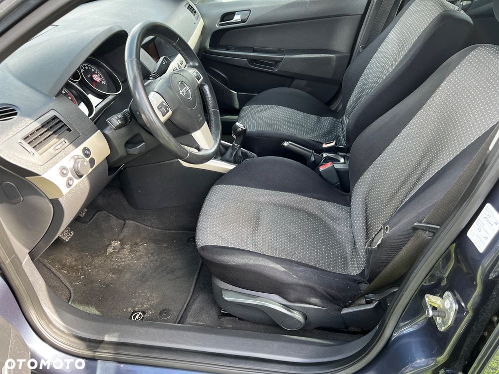 Opel Astra 1.8 Innovation - 13