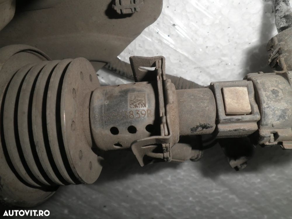 Injector AdBlue Renault Trafic , Master 3, Nissan Navara, Opel Movano, Vivaro, Mercedes, 1.6 2.3 DCI 208993839 - 2