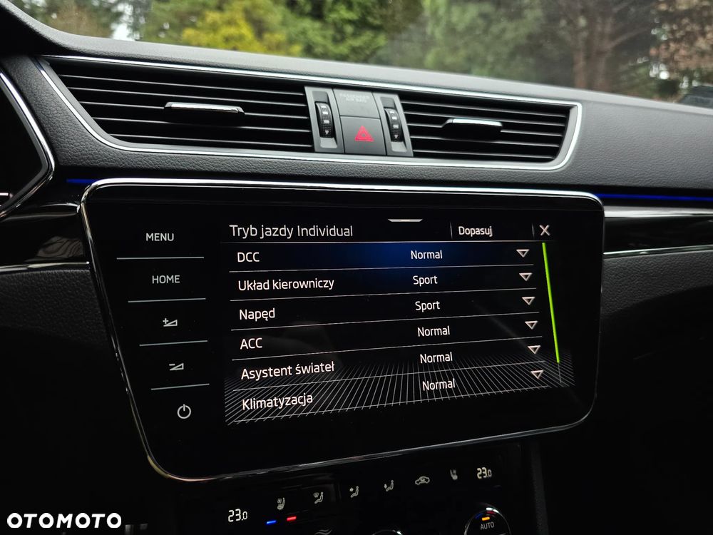 Skoda Superb 2.0 TSI 4x4 L&K DSG - 25