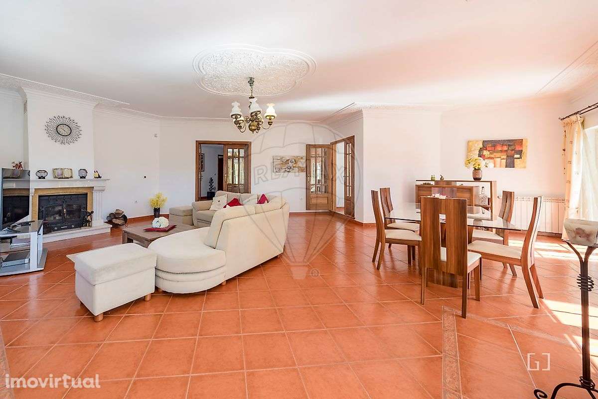 Moradia T6 para venda - Grande imagem: 2/50