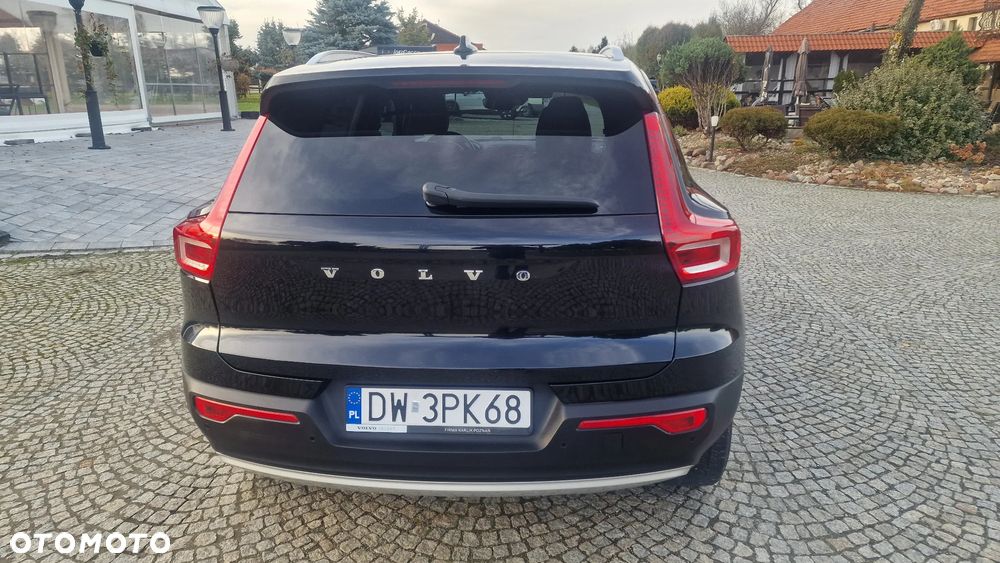 Volvo XC 40 D4 AWD Momentum - 3