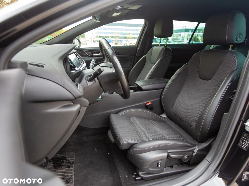 Opel Insignia 2.0 CDTI Elegance S&S - 17