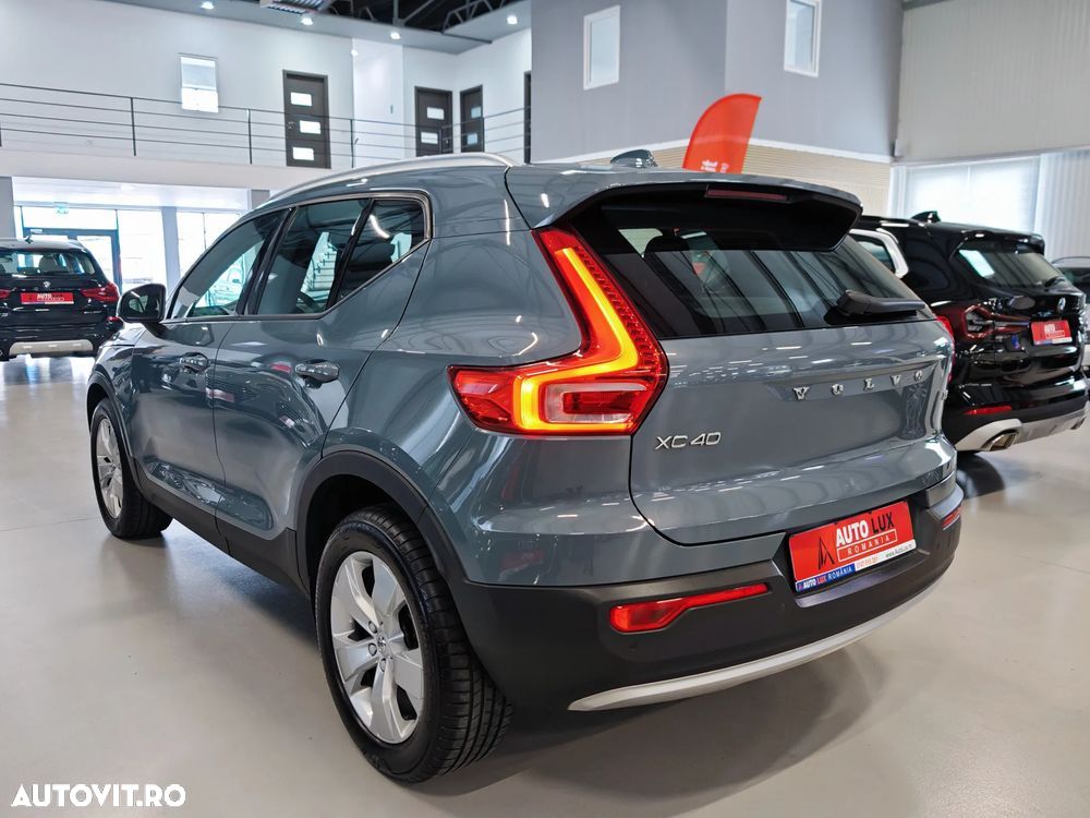 Volvo XC 40 T3 AT8 Momentum Pro - 5