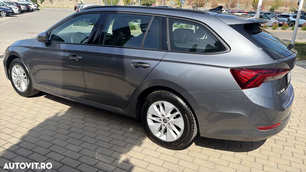 Skoda Octavia 2.0 TDI DSG Style - 29