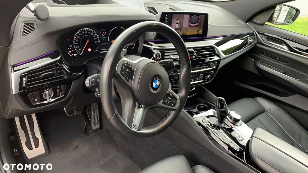 BMW 6GT - 7