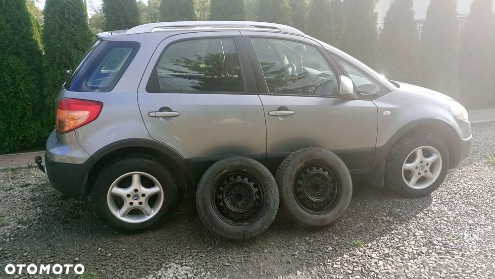 Fiat Sedici ver-1-9-multijet-4x4-emotion - 3