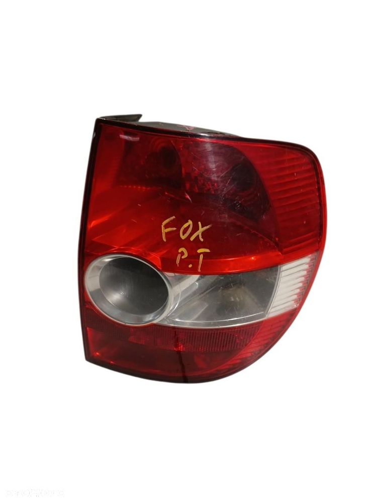 LAMPA PRAWA TYLNA TYŁ VW FOX - 1
