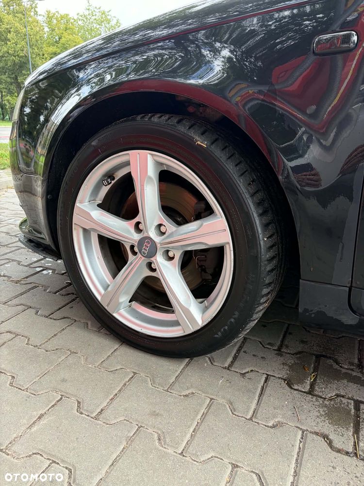 Audi A4 Avant 2.0 TDI - 15