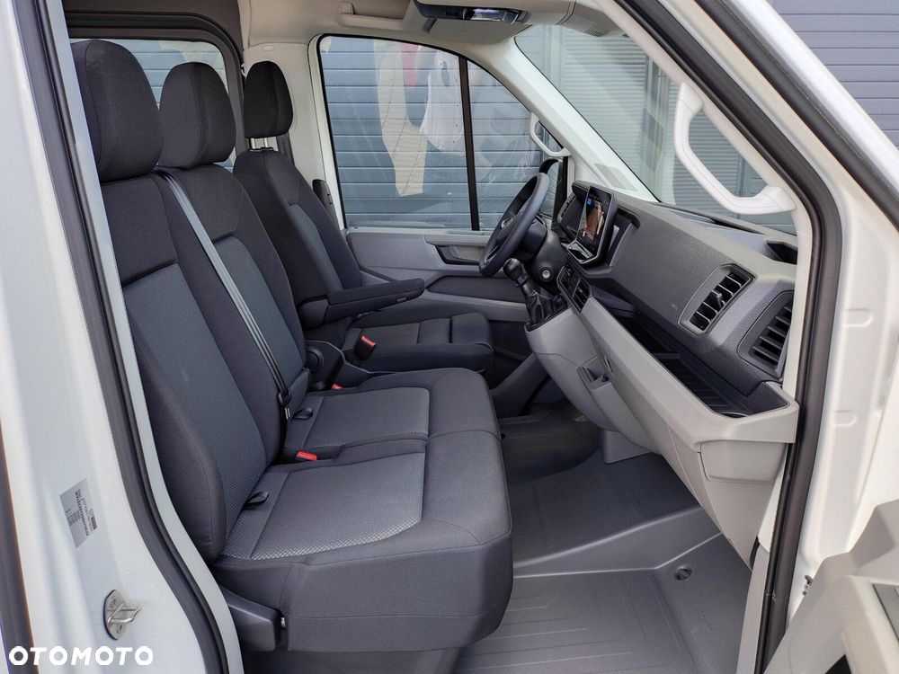 Volkswagen Crafter 35 Furgon, 2,0 TDI SCR 177KM,  6-bieg man., r.o: 4490 mm - 24