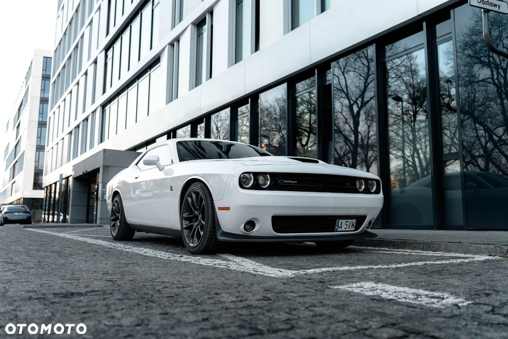 Dodge Challenger 6.4 Scat Pack