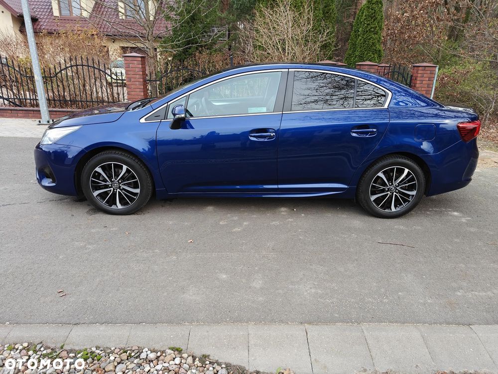 Toyota Avensis 1.8 Selection MS - 2