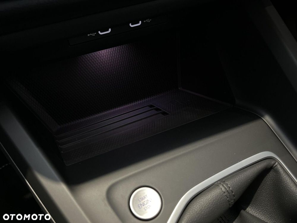 Volkswagen Golf Variant - 17