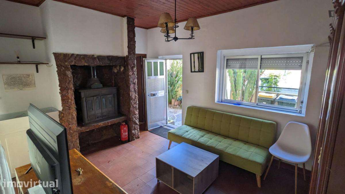 Quarto - localizado em Ajuda Lisbon - Grande imagem: 2/15