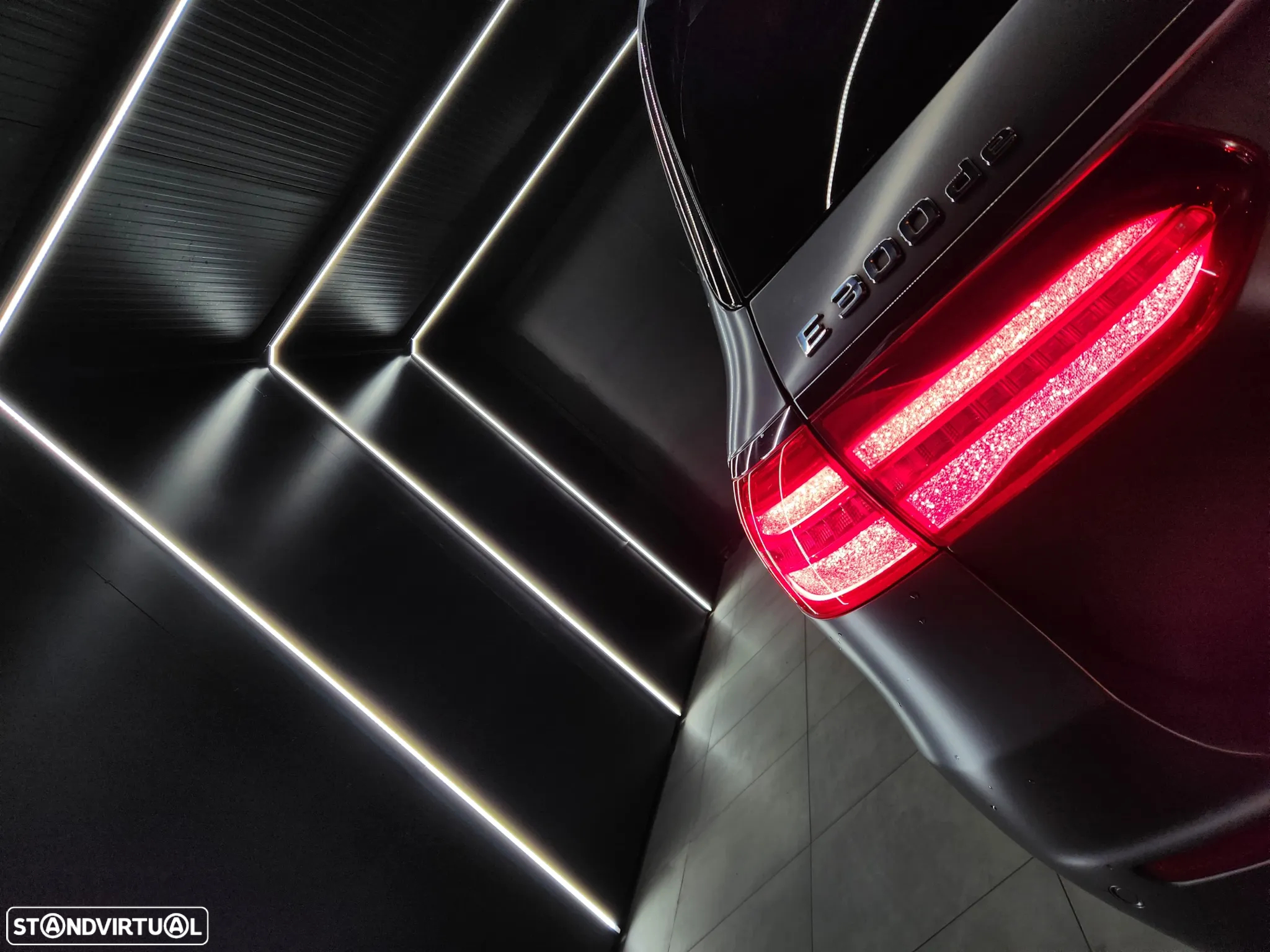 Mercedes-Benz E 300 de AMG Line - 29