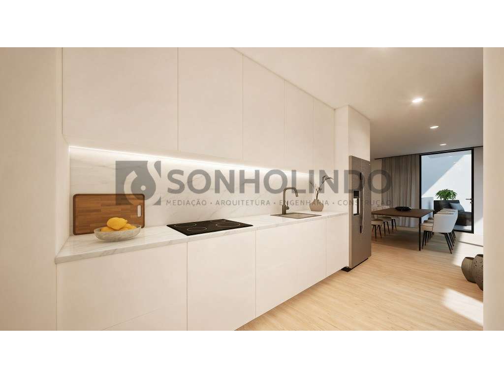 Apartamento T1 com terraço, área bruta de 167,20m2, garagem fechada... - Grande imagem: 2/16