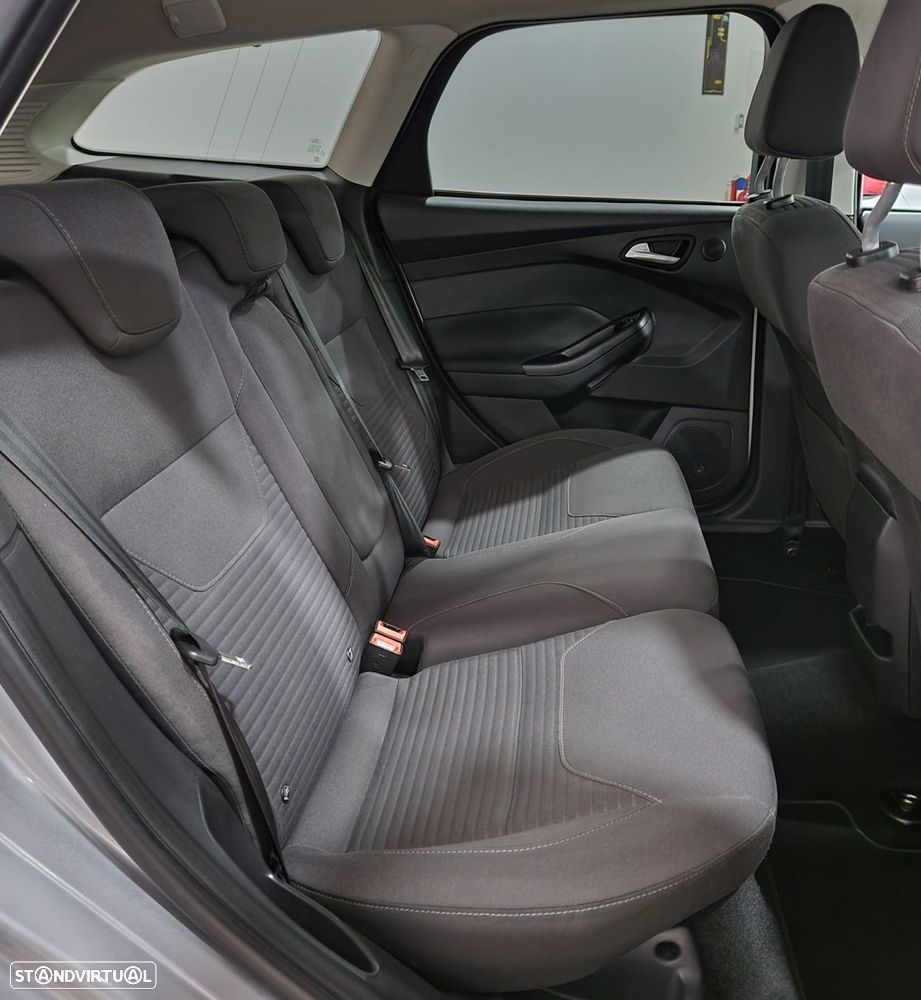 Ford Focus SW 1.5 TDCi Titanium - 23