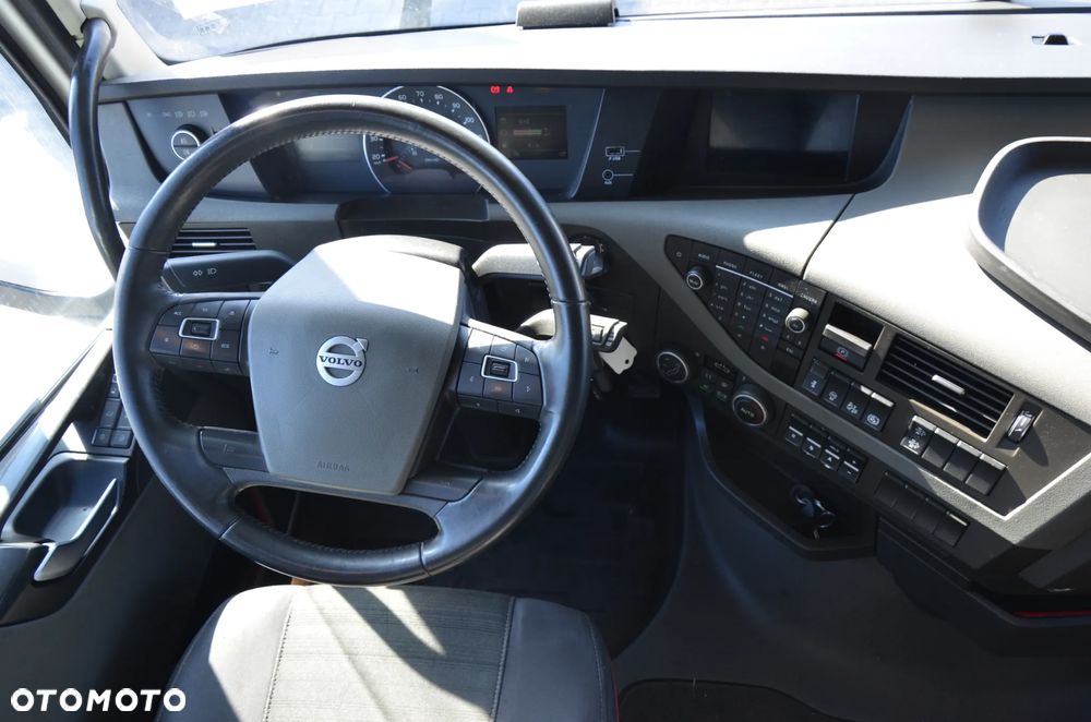 Volvo FH 500  / 2020 / MEGA / ACC / KLIMA P. / LED / KAMERA / XENON / NAVI / WAGA / AIRBAG / DE 5006 - 19