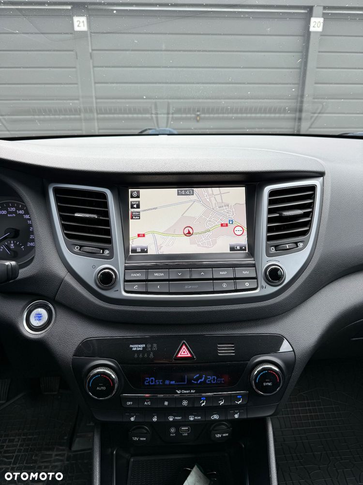 Hyundai Tucson 2.0 CRDi 4WD Advantage - 27