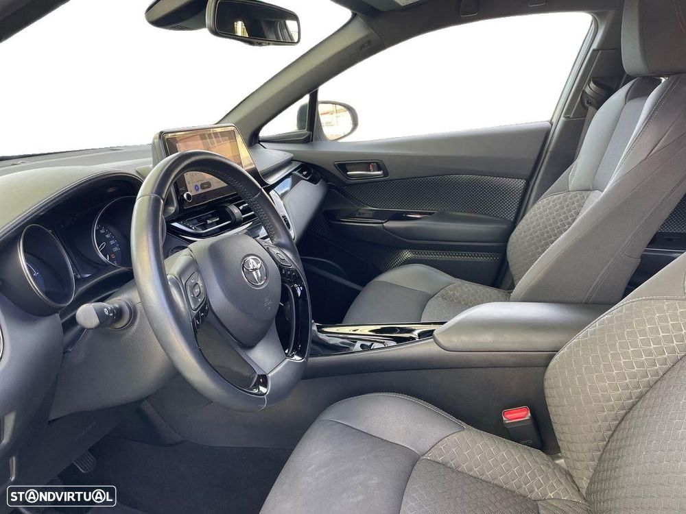 Toyota C-HR - 12