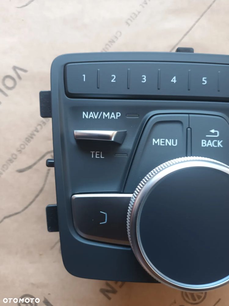 AUDI A4 B9 A5 8W panel tunelu Sterowania MMI radio 8W0919614Q 72km - 3