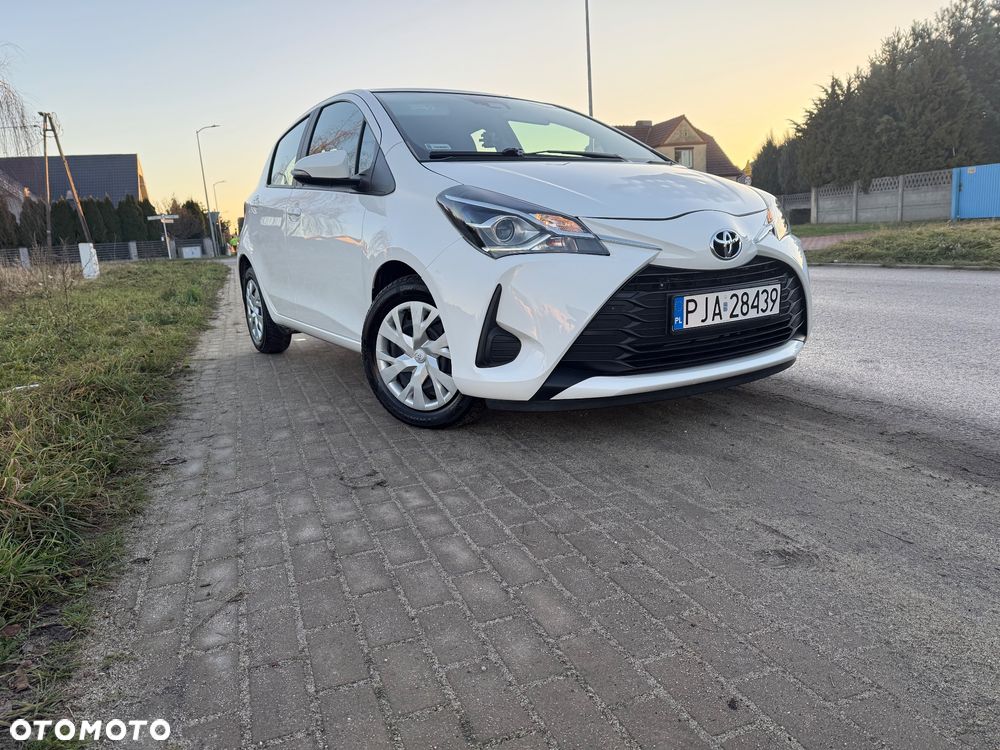Toyota Yaris 1.0 Premium - 18