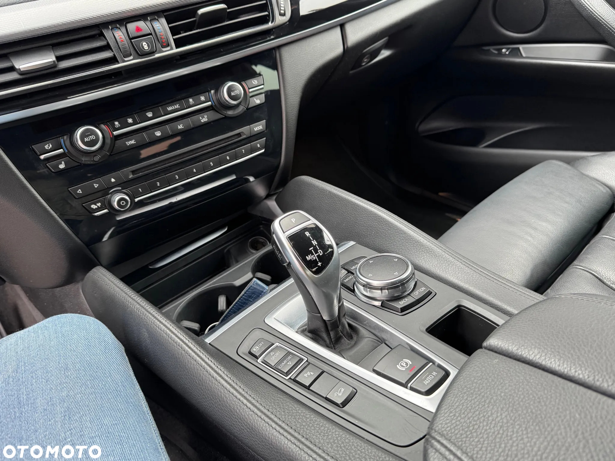 BMW X6 xDrive30d - 10