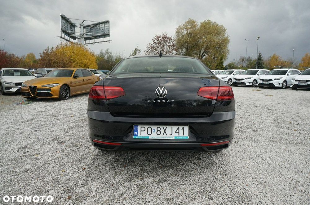 Volkswagen Passat - 8