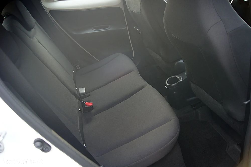 Toyota Aygo X 1.0 VVT-i X-play - 32