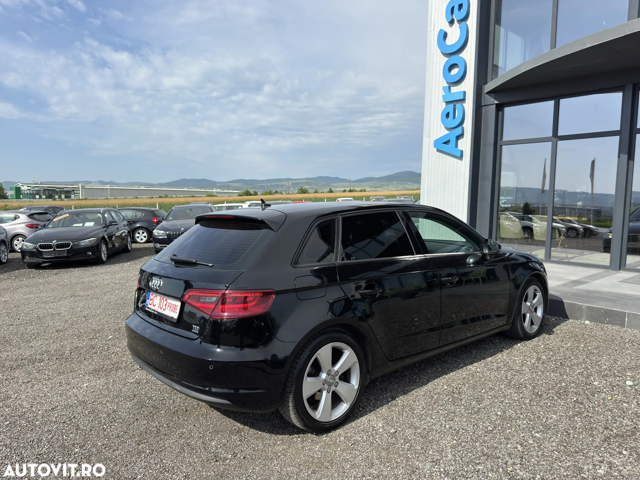 Audi A3 Sportback 2.0 TDI quattro Attraction - 11