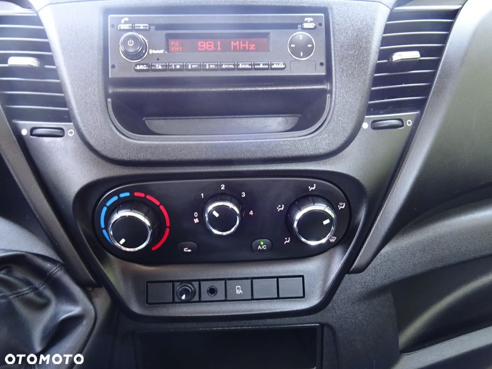 Iveco 35c15 Wywrotka 3-stronna 3,0 HPi Wzmocnione Resory Klima Hak Piękna 4,10m - 30