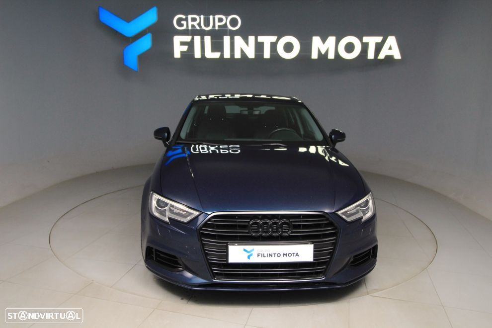 Audi A3 Limousine 1.6 TDI Design - 1