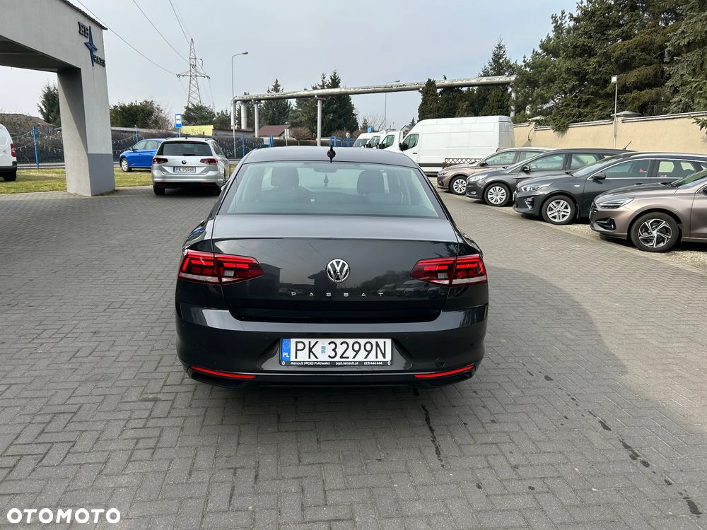 Volkswagen Passat 1.5 TSI EVO Comfortline - 16