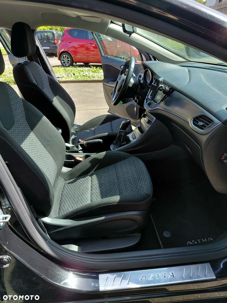 Opel Astra 1.6 CDTI Enjoy - 13