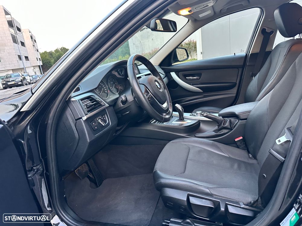 BMW 320 d Auto Line Modern - 22
