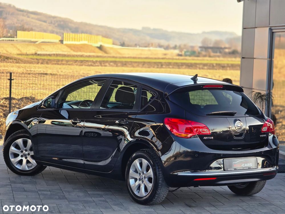 Opel Astra 1.4 Turbo Design Edition - 13