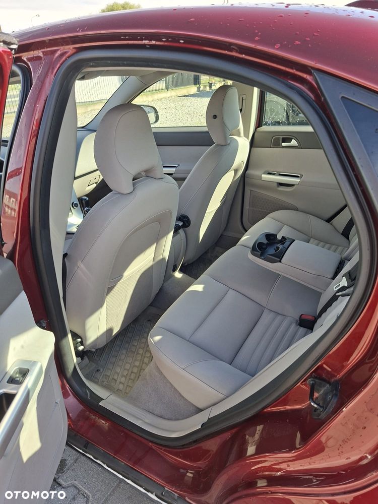 Volvo S40 2.0D Momentum - 8