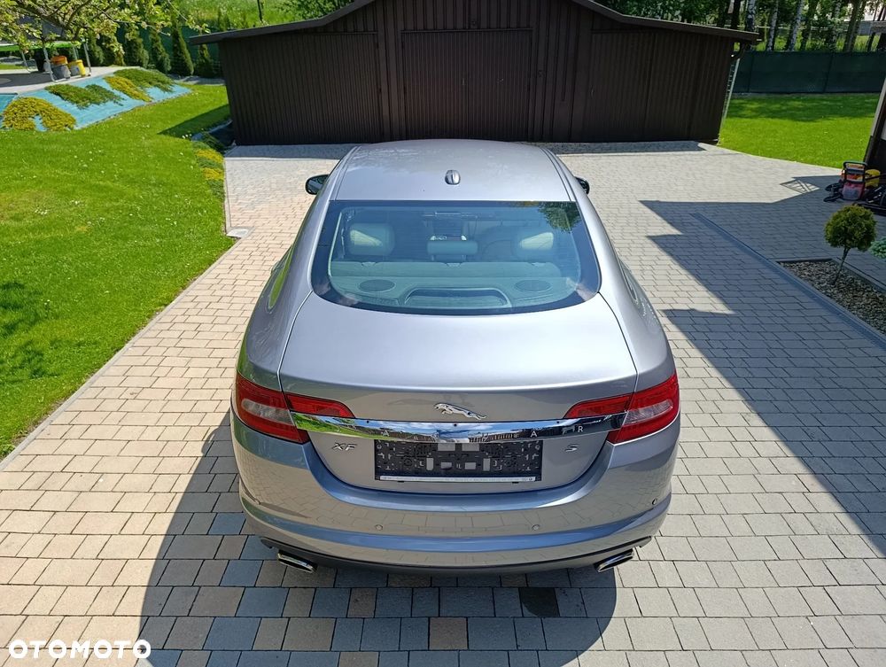 Jaguar XF 3.0 V6 D S Portfolio - 11