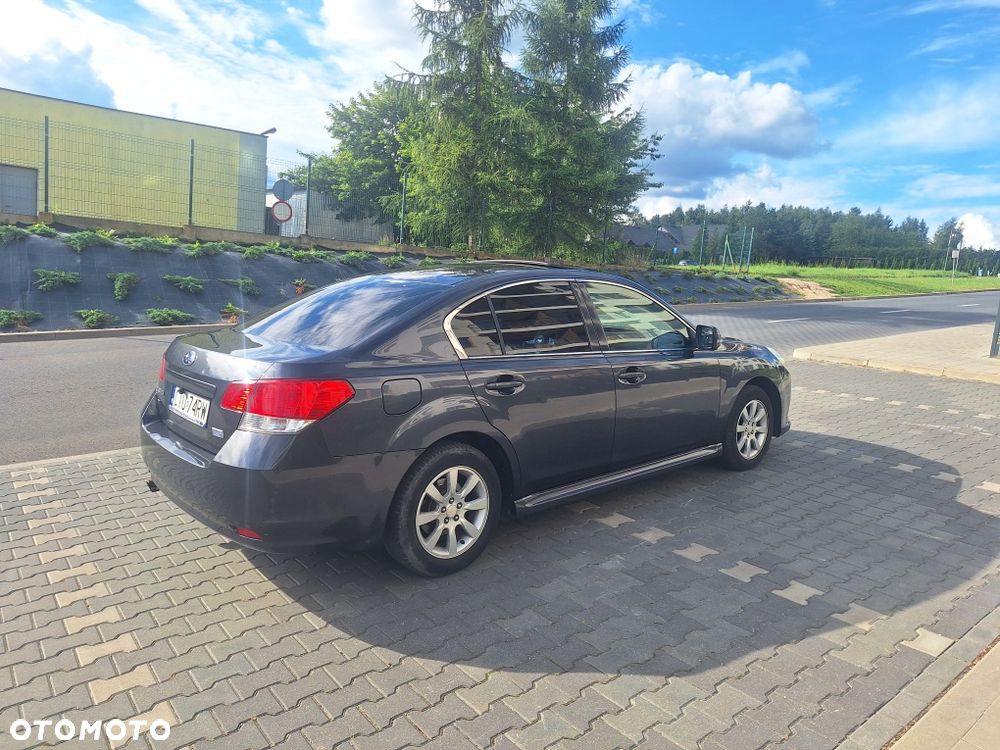 Subaru Legacy - 6